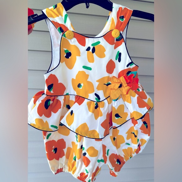 Other - Romper with hair barrette